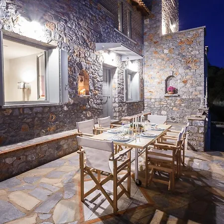 Anax Verga Villa
