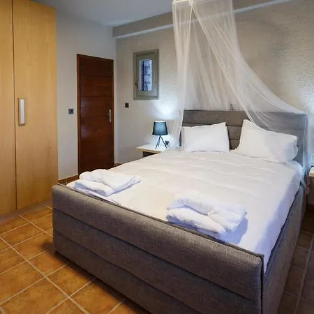 Anax Verga Villa